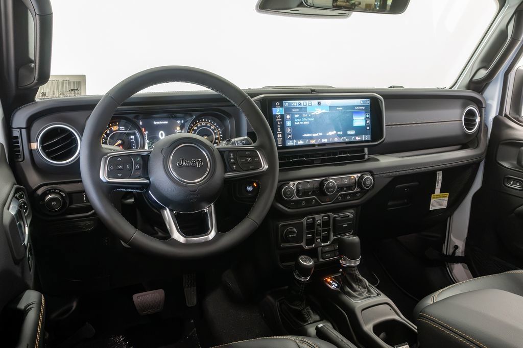 New 2027 Jeep Wrangler Unlimited Sahara AWD/4WD image 7