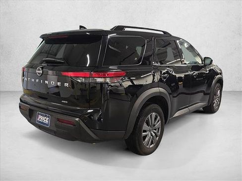 Used 2025 Nissan Pathfinder SV AWD/4WD image 5