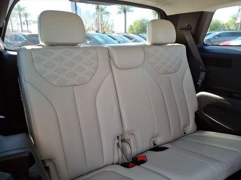 Used 2020 Hyundai Palisade Limited image 15