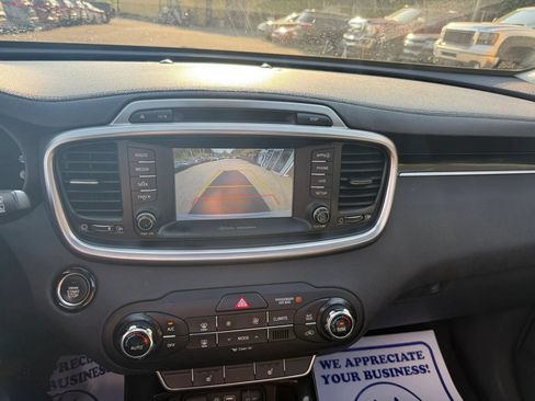 Used 2017 Kia Sorento EX w/ EX Advanced Touring Package AWD/4WD image 11