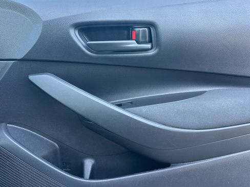 Used 2024 Toyota Corolla LE w/ LE Convenience Package FWD image 20