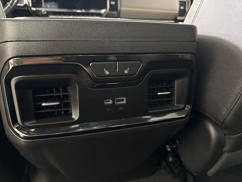 Used 2022 Chevrolet Silverado 1500 ZR2 w/ Technology Package AWD/4WD image 27