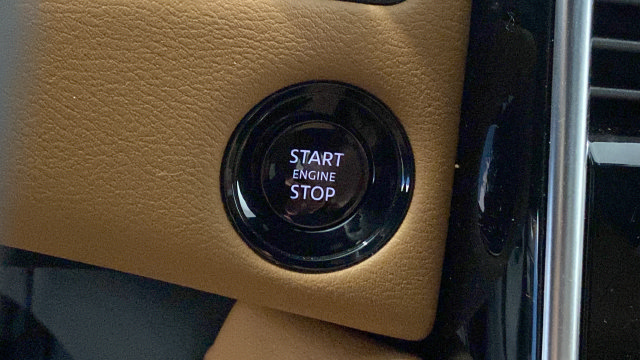 Used 2025 Nissan Armada Platinum Reserve AWD/4WD image 45