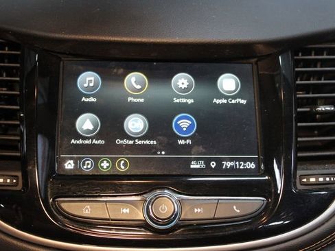 Used 2019 Chevrolet Trax LT w/ LT Convenience Package FWD image 24