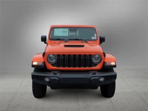 New 2025 Jeep Gladiator Sport image 3