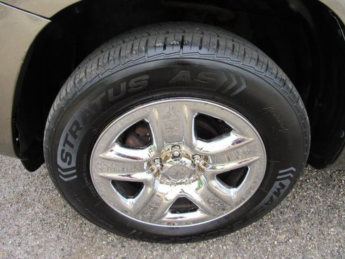 Used 2012 Toyota RAV4 4WD w/ Value Pkg image 12