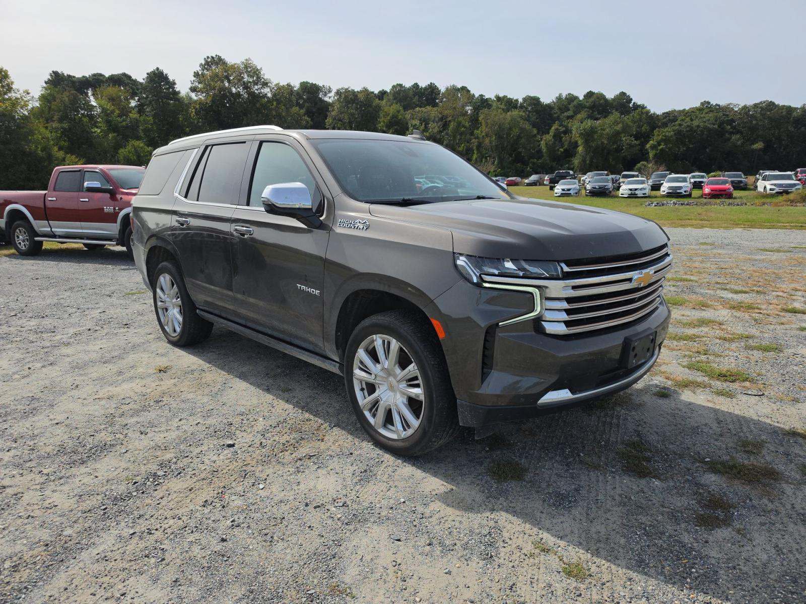 Used 2021 Chevrolet Tahoe High Country w/ Premium Package AWD/4WD image 2