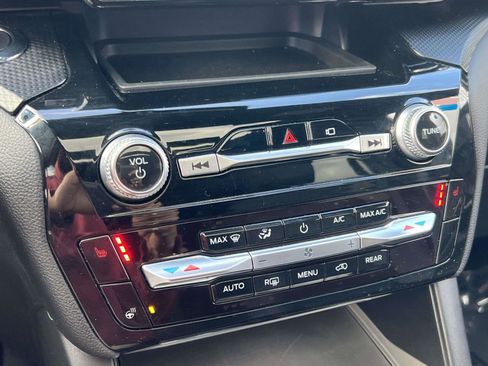 Used 2023 Ford Explorer ST-Line w/ Class IV Trailer Tow Package image 15