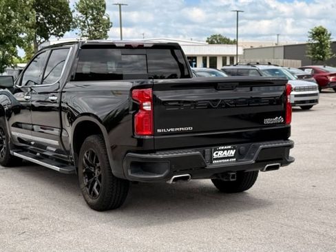 Used 2023 Chevrolet Silverado 1500 High Country w/ High Country Premium Package AWD/4WD image 5