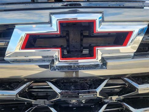 Used 2026 Chevrolet Silverado 1500 ZR2 image 32