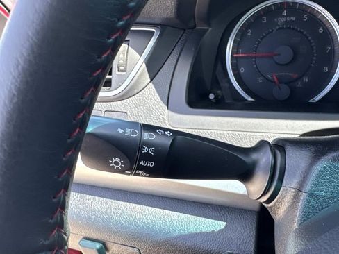 Used 2017 Toyota Camry SE FWD image 30