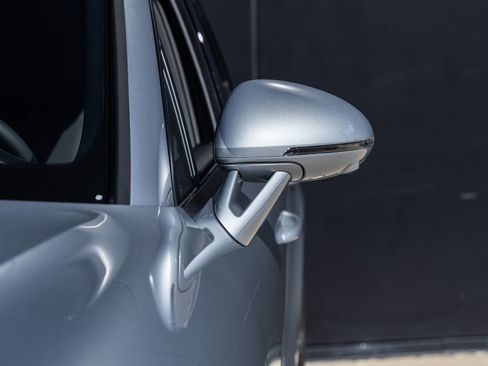 Certified 2026 Porsche Macan AWD/4WD image 21
