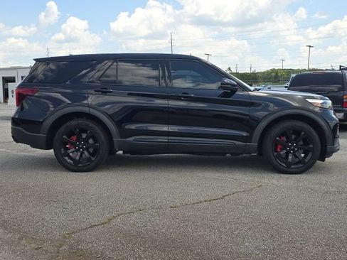Used 2022 Ford Explorer ST w/ Equipment Group 401A AWD/4WD image 6