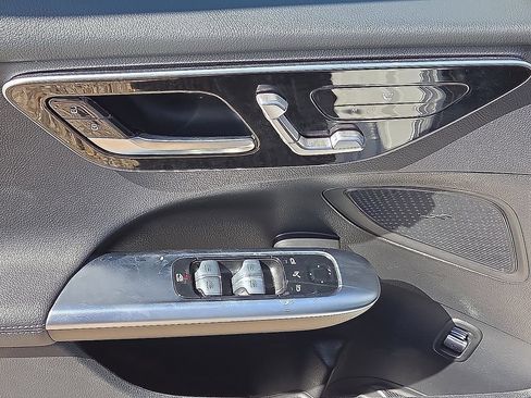 Used 2023 Mercedes-Benz C 300 Sedan image 21