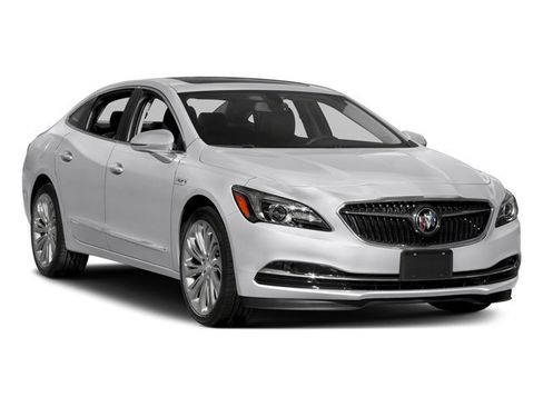 Used 2017 Buick LaCrosse Essence FWD image 9