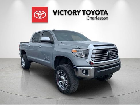 Used 2019 Toyota Tundra Limited w/ Limited Premium Package image 5