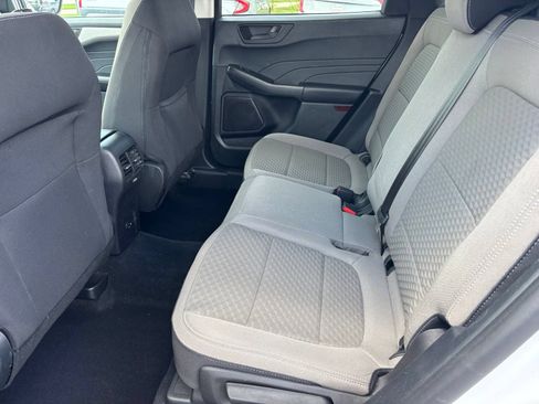 Used 2022 Ford Escape SE w/ Cold Weather Package FWD image 13