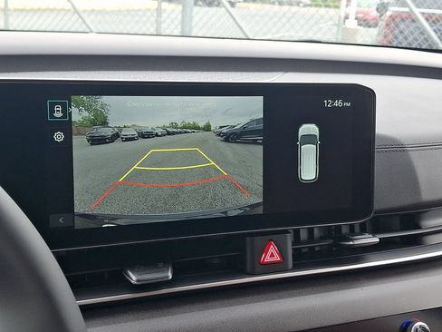 New 2026 Kia Carnival EX FWD image 11