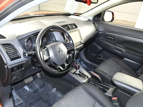 Used 2022 Mitsubishi Outlander Sport LE AWD/4WD image 2