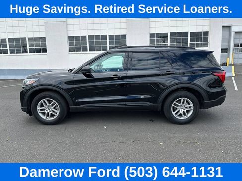 Used 2026 Ford Explorer Active AWD/4WD image 3