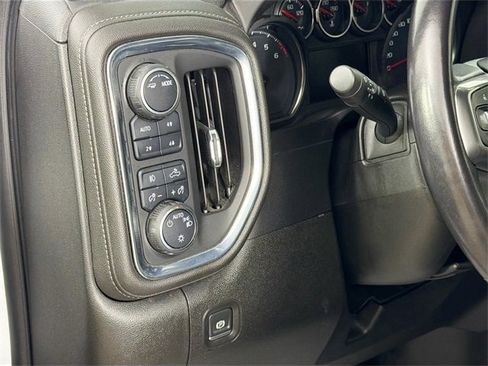 Used 2022 Chevrolet Silverado 1500 LT Trail Boss w/ Convenience Package II image 10