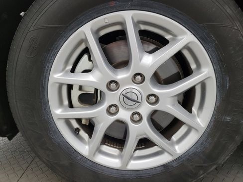 Used 2023 Chrysler Voyager LX FWD image 31