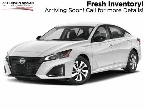 Used 2023 Nissan Altima 2.5 SR w/ SR Premium Package image 1