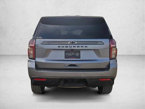 Used 2021 Chevrolet Suburban Z71 AWD/4WD image 7