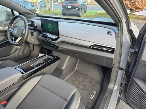 Used 2023 Volkswagen ID.4 Pro S image 15