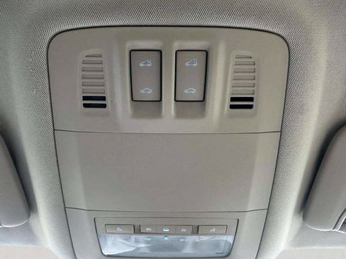 Used 2011 Buick Regal CXL Turbo w/ TO2 Preferred Equipment Group image 36