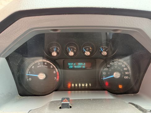 Used 2011 Ford F350 XL w/ Snow Plow Prep Pkg AWD/4WD image 10