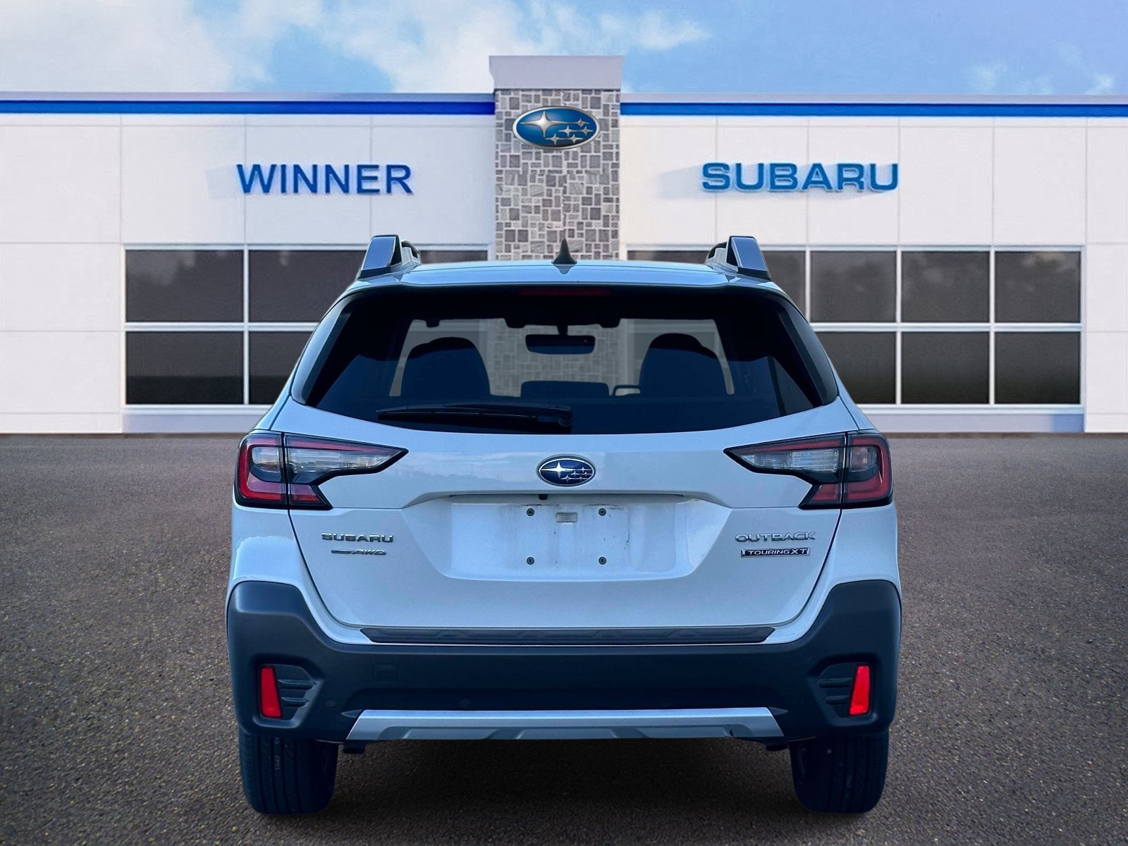 Used 2022 Subaru Outback Touring XT AWD/4WD image 4