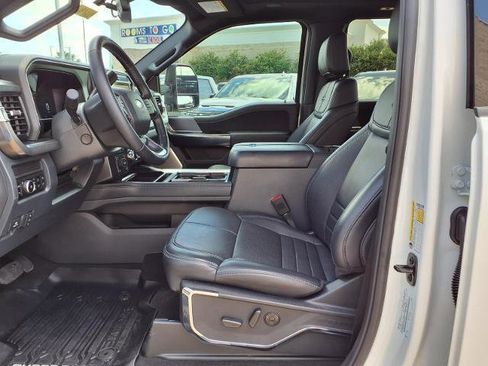 Used 2026 Ford F250 Platinum AWD/4WD image 19