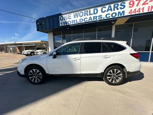 Used 2017 Subaru Outback 2.5i Limited image 2