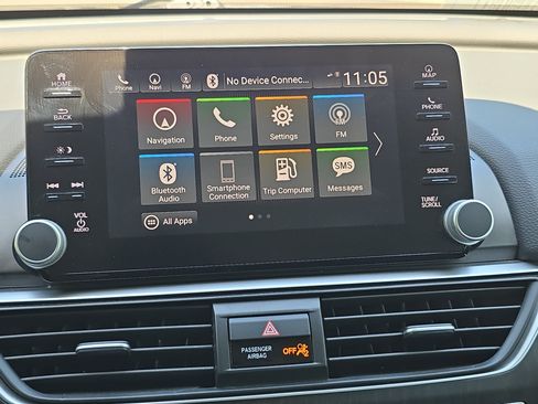 Used 2018 Honda Accord Touring image 20