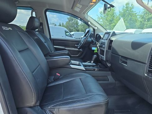 Used 2015 Nissan Titan PRO-4X w/ Pro-4x Luxury Package AWD/4WD image 32