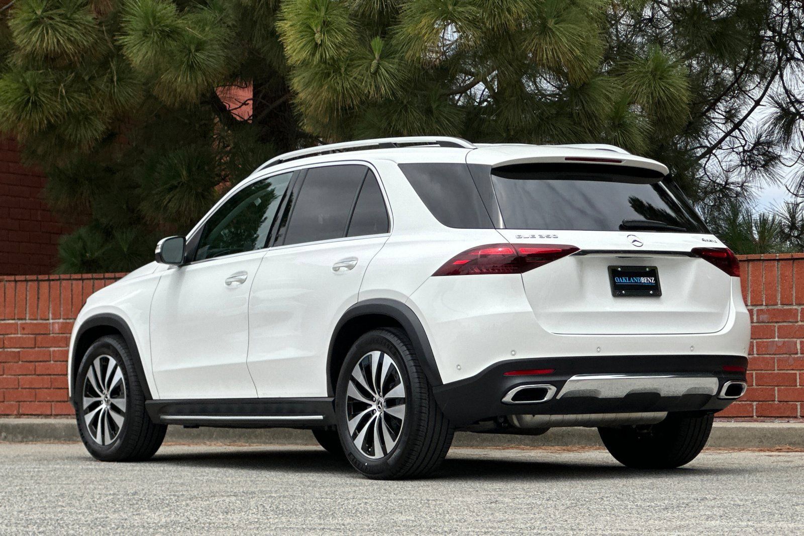 Certified 2024 Mercedes-Benz GLE 350 4MATIC image 7