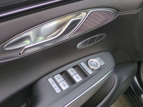 Used 2023 Genesis GV70 2.5T w/ Sport Prestige Package AWD/4WD image 15