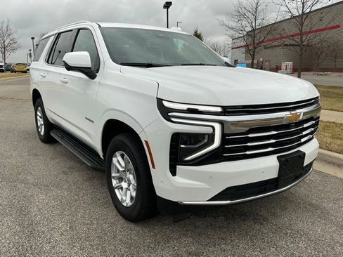 Used 2025 Chevrolet Tahoe LT image 2
