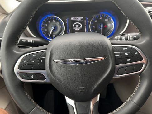 Used 2023 Chrysler Voyager LX FWD image 19