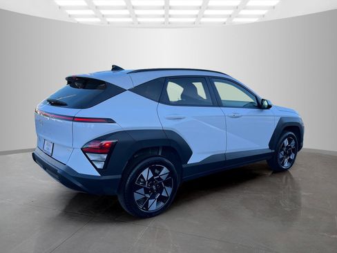Used 2025 Hyundai Kona SEL image 4