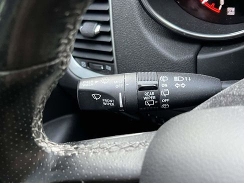 Used 2020 Dodge Durango SXT image 17