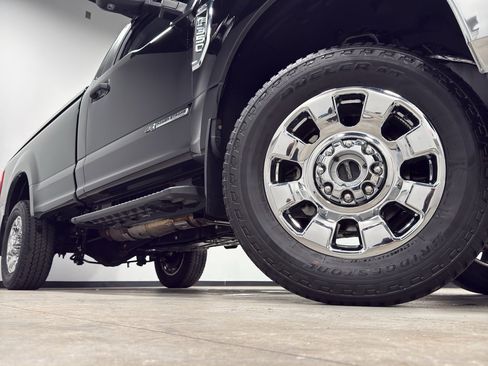 Used 2022 Ford F350 XLT w/ XLT Value Package image 2