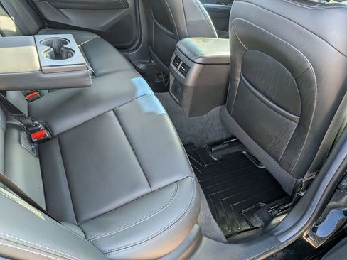 Certified 2021 Cadillac CT4 Luxury w/ Sun And Sound Package image 27