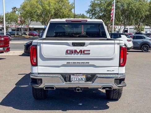 Used 2019 GMC Sierra 1500 SLT w/ X31 Off-Road Package AWD/4WD image 3
