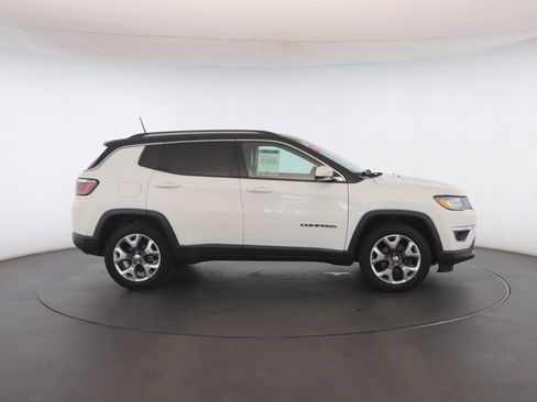 Used 2020 Jeep Compass Limited w/ Advanced Safety Group AWD/4WD image 21