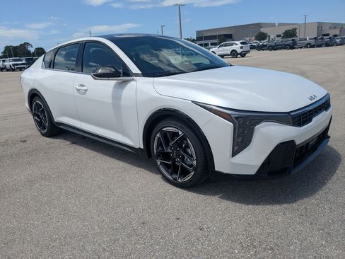New 2026 Kia K4 EX FWD image 2