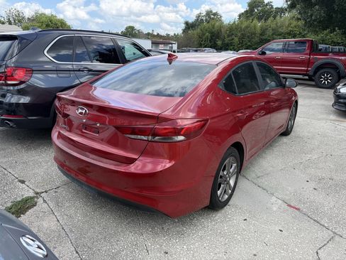 Used 2018 Hyundai Elantra SEL w/ Cargo Package FWD image 4