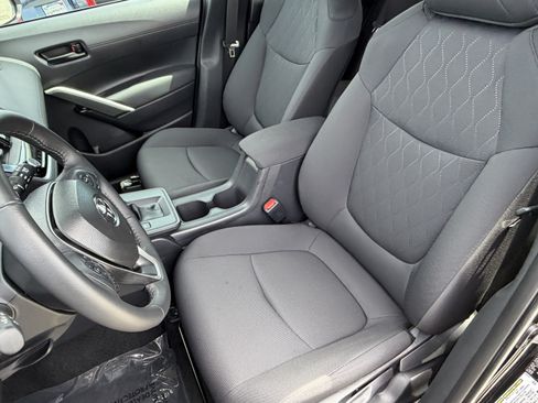 Certified 2026 Toyota Corolla Cross LE FWD image 27