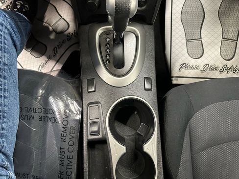 Used 2012 Nissan Rogue S image 16